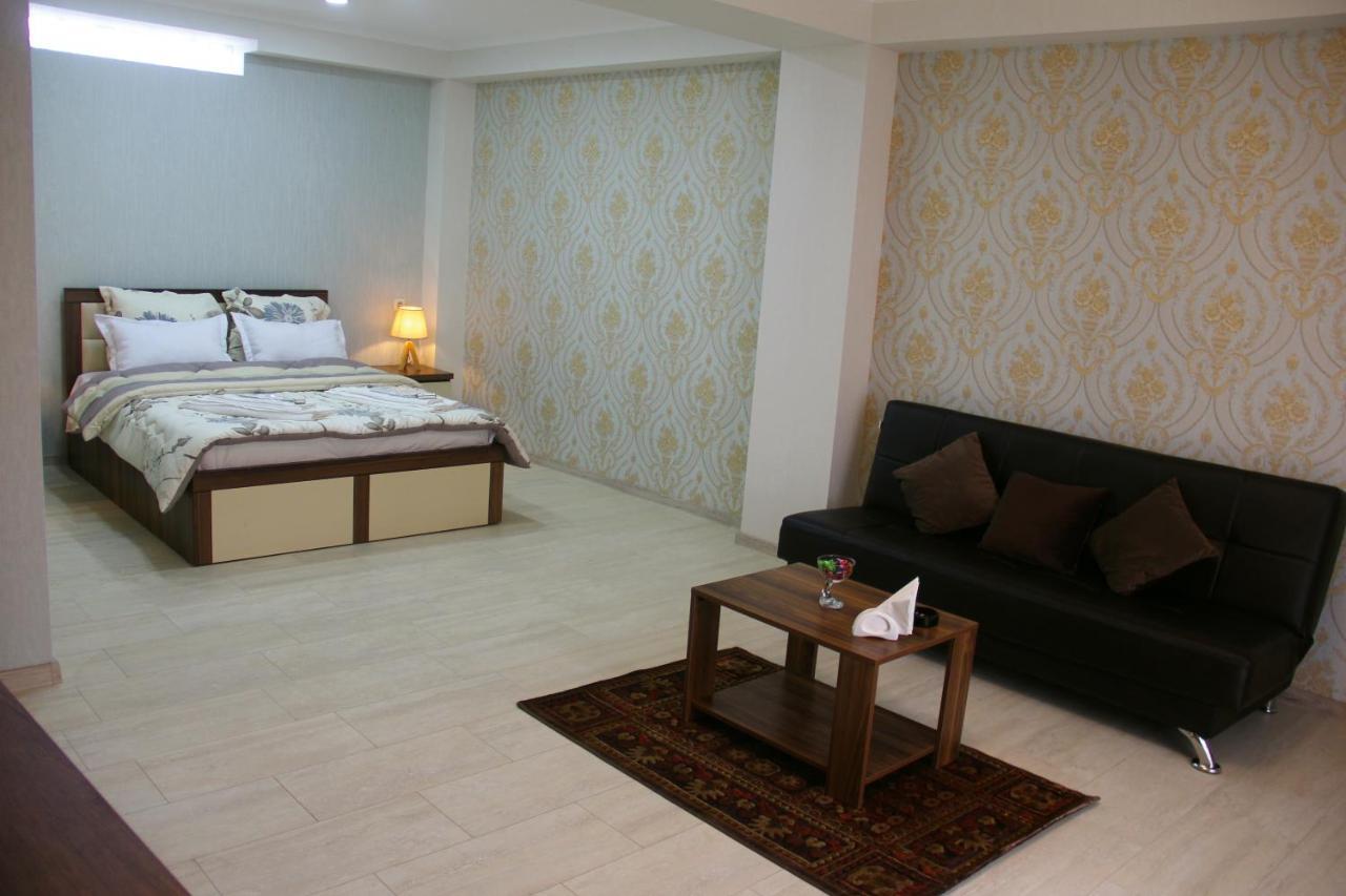 Moon Light Hotel Tbilisi Ngoại thất bức ảnh