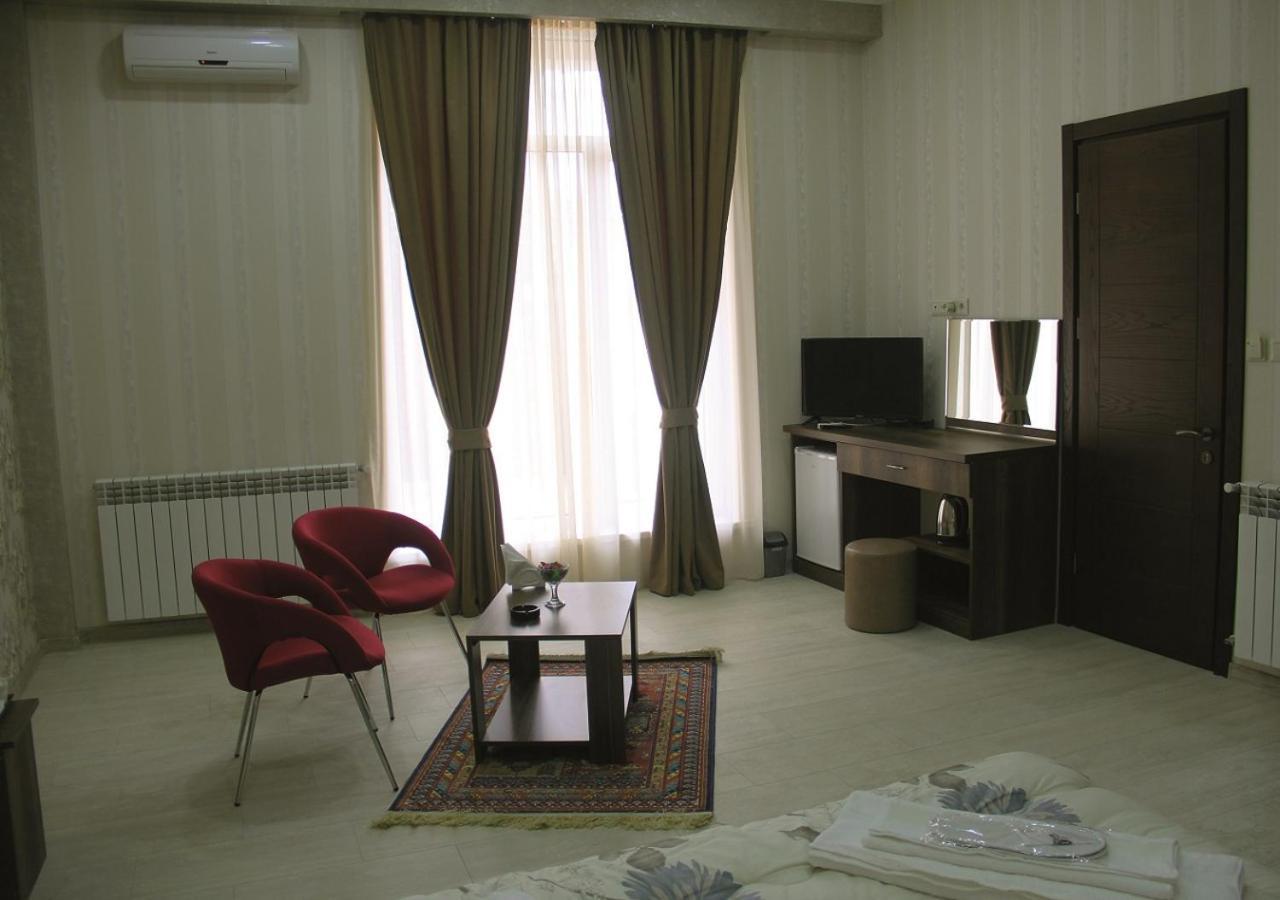 Moon Light Hotel Tbilisi Ngoại thất bức ảnh