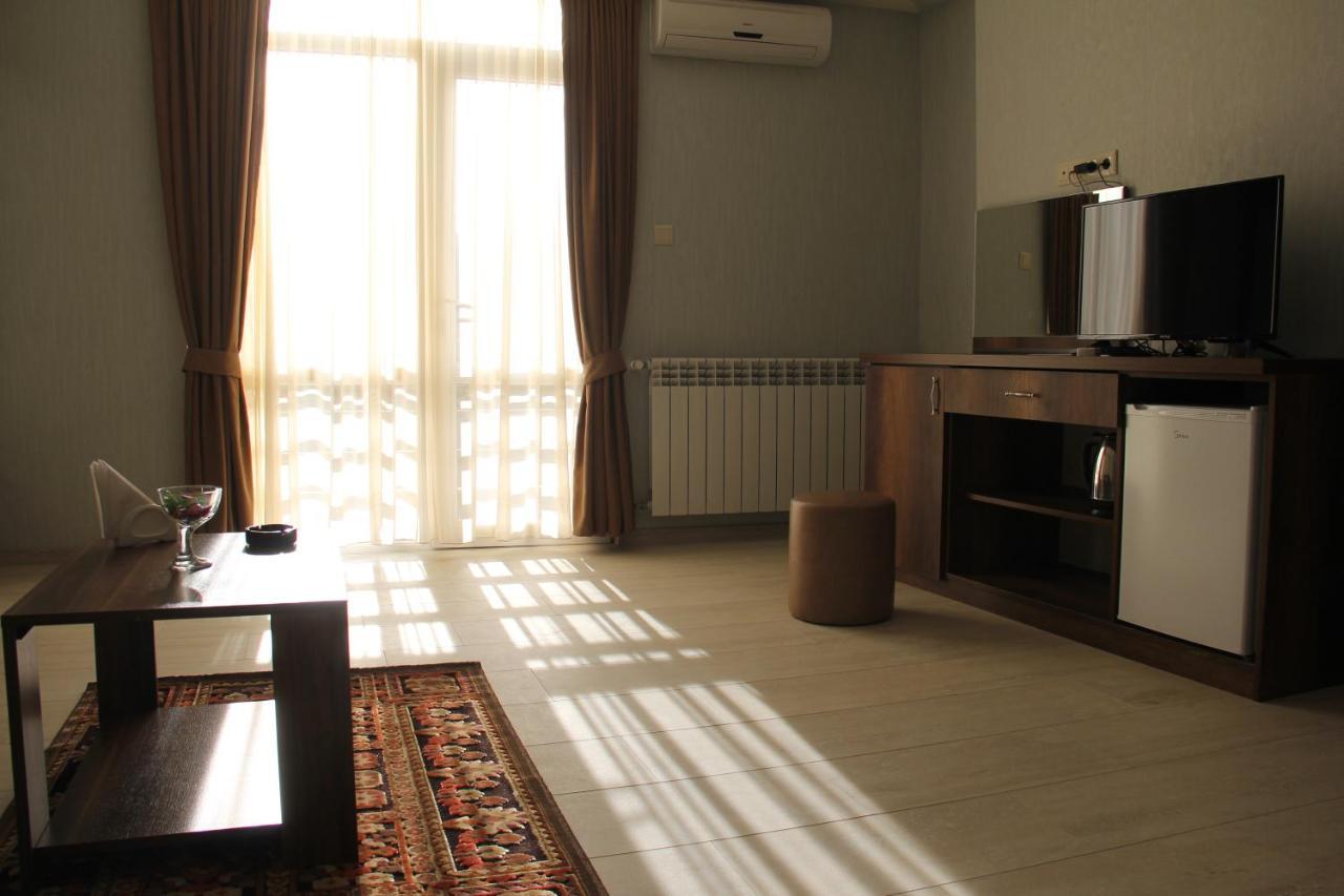 Moon Light Hotel Tbilisi Ngoại thất bức ảnh