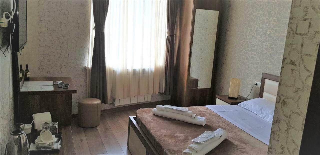 Moon Light Hotel Tbilisi Ngoại thất bức ảnh